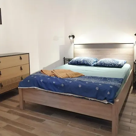 Apartment Blue Rent Bron